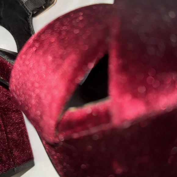 Not Worn Burgundy Velvet Cross Open Platform Heels ankle buckle. - Picture 5 of 8